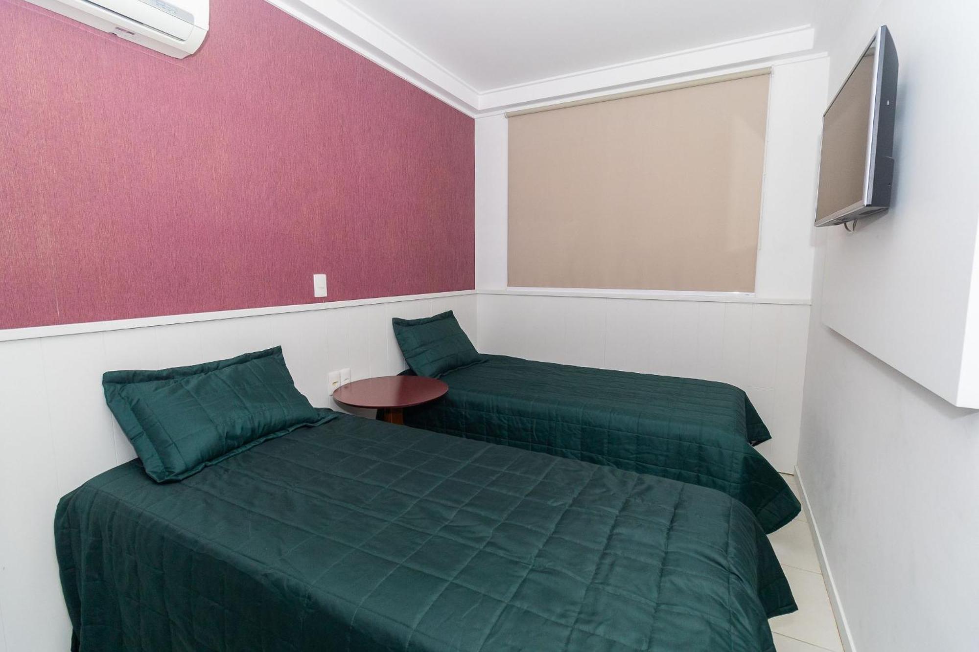 Cardeal 206B - Aconchegante Apartamento Na Praia De Bombas - 2 Dormitorios 5 Pessoas - Бомбиньяс Экстерьер фото